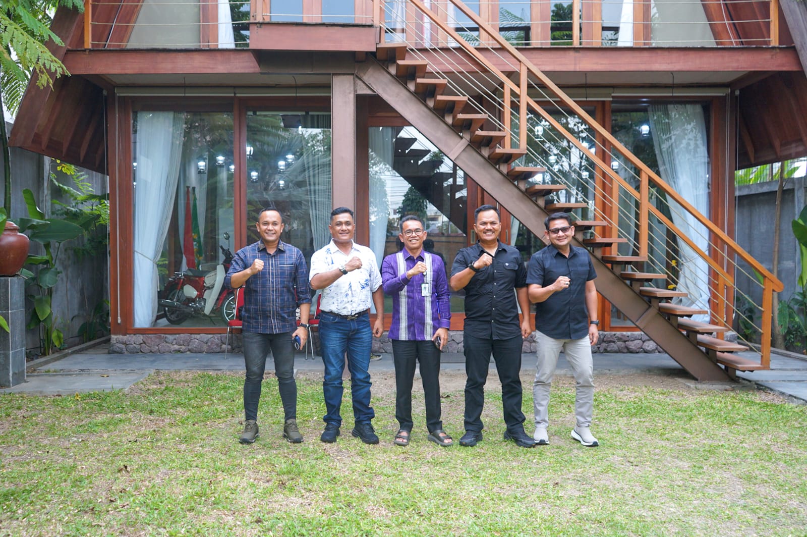 Momen Hangat Wakil Wali Kota Medan Terima Kunjungan Danyon Parako 463 Pasgat