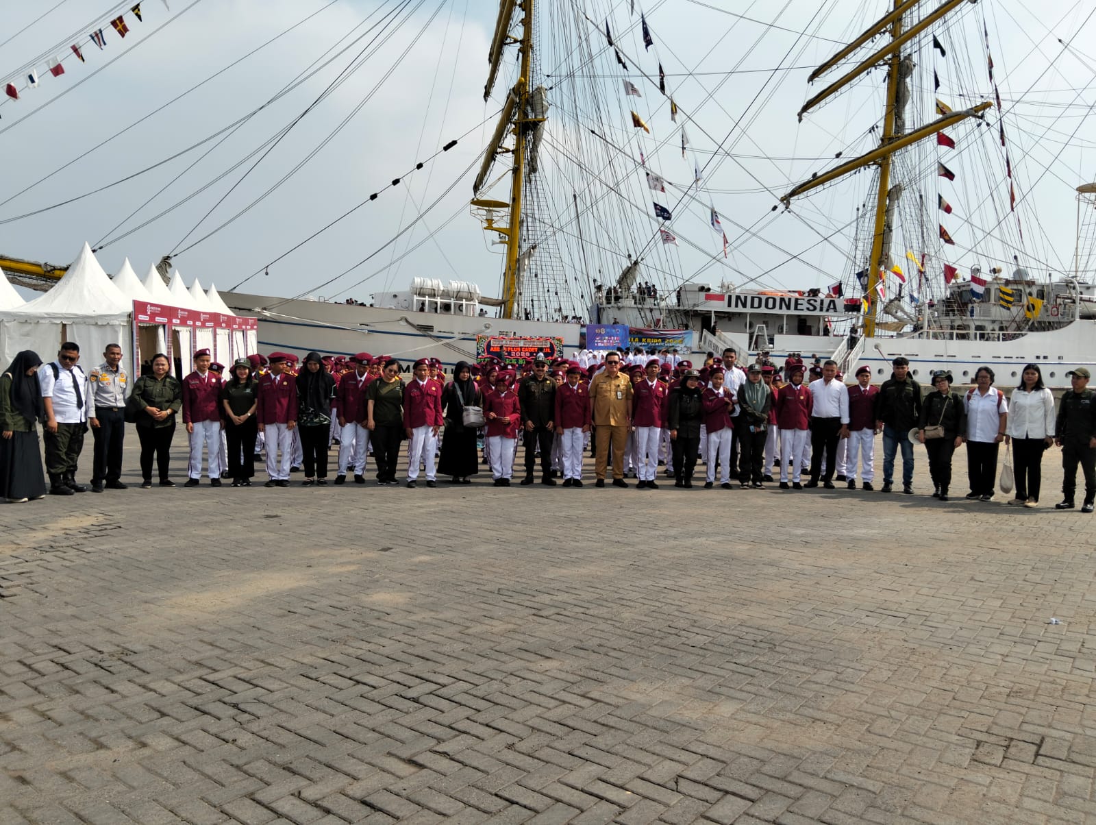 Pemko Medan Ajak Siswa Sekolah Rakyat Naik KRI Bima Suci