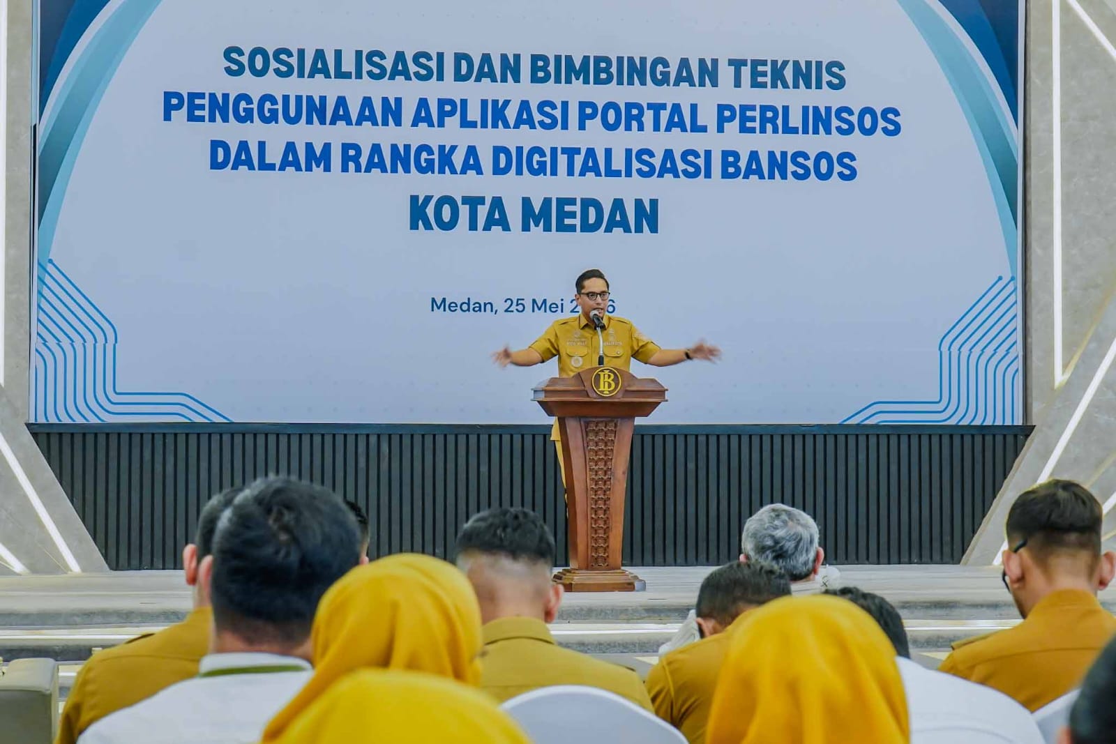 Rico Waas Dorong Digitalisasi Bansos, Targetkan Data 792 Ribu KK Tervalidasi dalam Sebulan