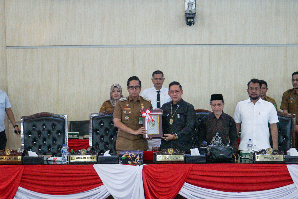 Wali Kota Medan Terima Rekomendasi DPRD Atas LKPJ TA 2025