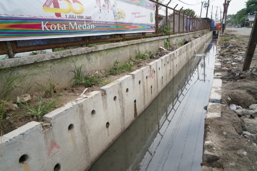 Atasi Genangan Air, Dinas SDABMBK Kota Medan Bangun Sistem Drainase Di Jalan RPH