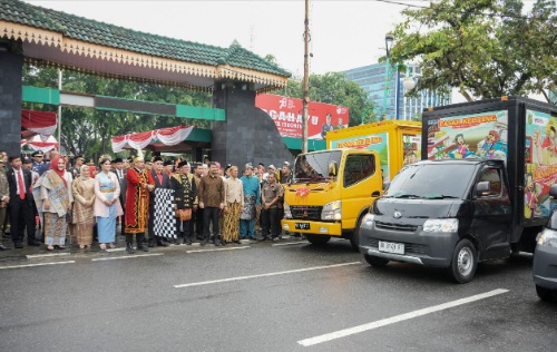 Bobby Nasution Launching Mobil Pasar Murah Keliling, Layani 21 Kecamatan Setiap Harinya