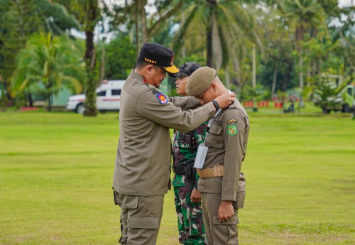 Buka Pelatihan di Yonif 100/PS, Bobby Nasution: Satpol PP ke Depan Lebih Dicintai & Dirindukan Masyarakat