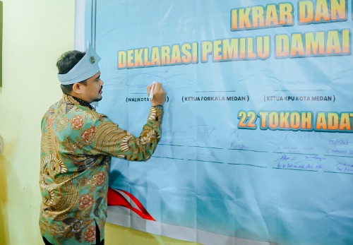 Dinobatkan Tokoh Peduli Budaya, Bobby Nasution Ajak Forkala Sukseskan Pemilu 2024